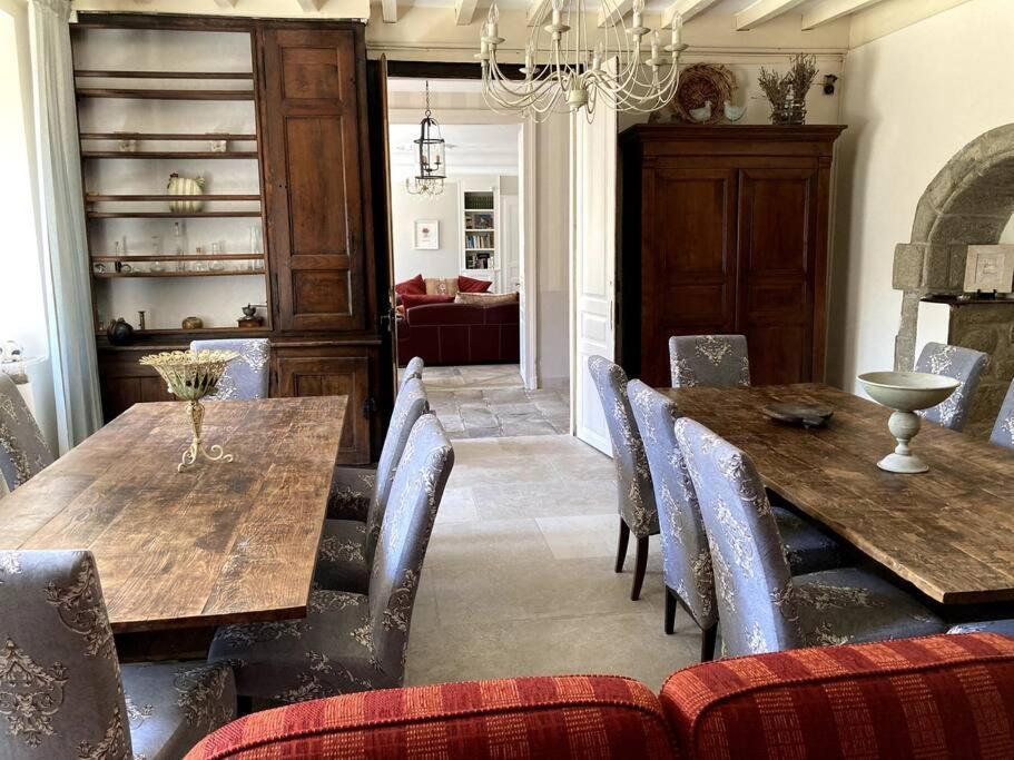 Champagnac  Belle Et Confortable Demeure Du XVII Eme Siecle מראה חיצוני תמונה